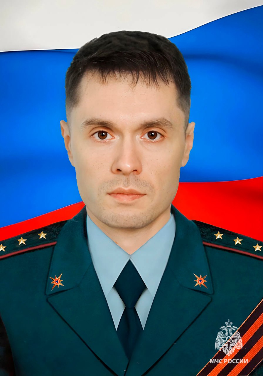 Выставка, посвященная героям специальной военной операции, пополнилась обмундированием спасателей Выставка, посвященная героям специальной военной операции, пополнилась обмундированием спасателей