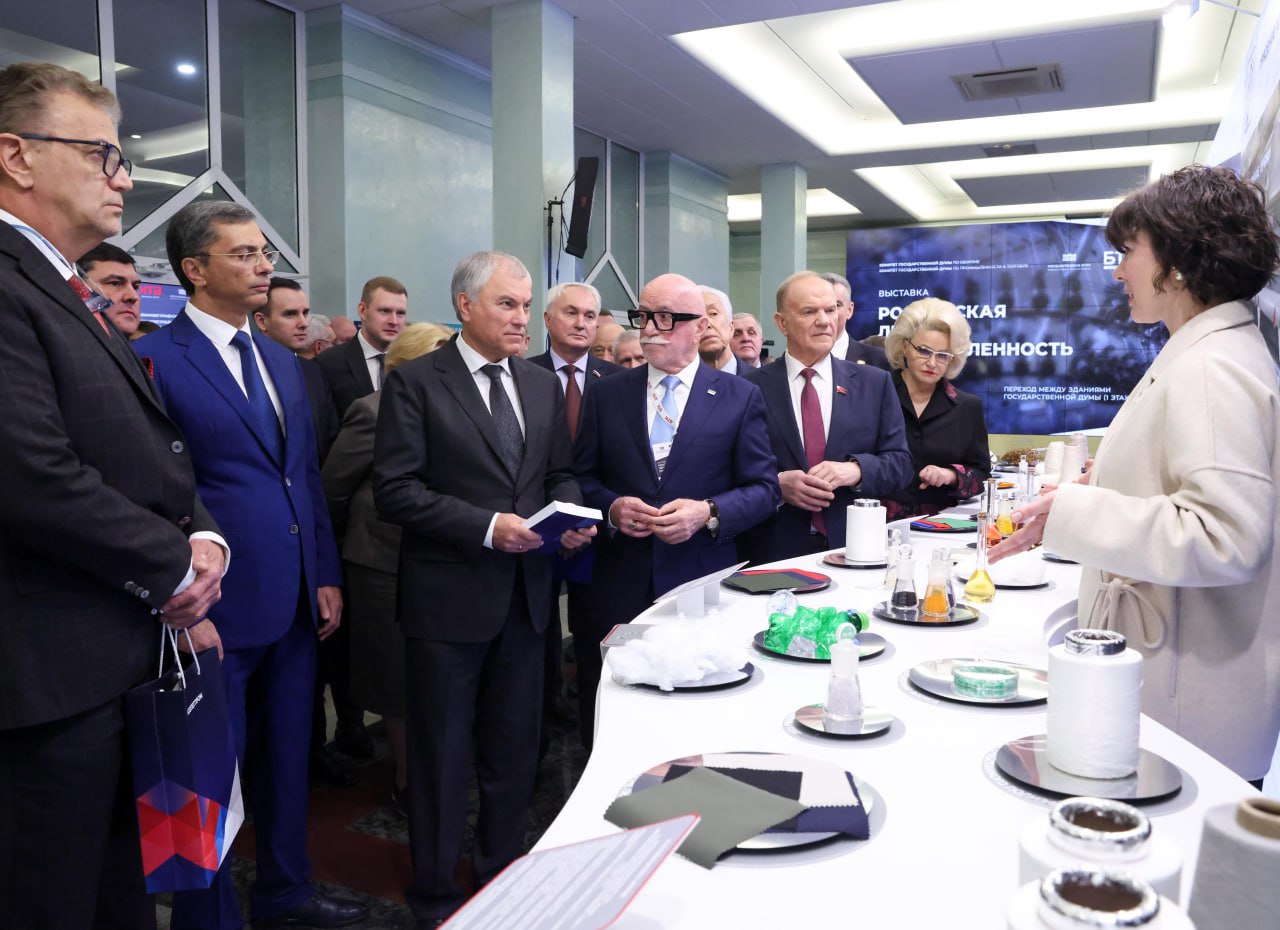 Форма для наших солдат и офицеров должна быть на 100 % отечественной, заявил Председатель ГД