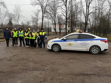 В утренние часы вблизи образовательных учреждений сотрудники Госавтоинспекции города Тулы провели профилактический рейд «Внимание, дети!», направленный на предупреждение и пресечение нарушений правил перевозки детей и...