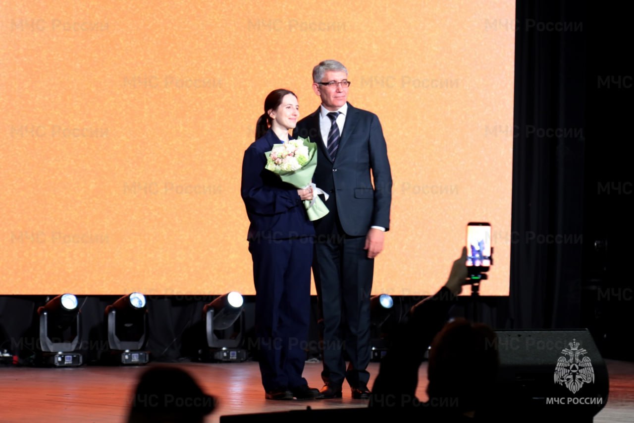 Начальник ГУ МЧС России по Тульской области Алексей Сабадырев принял участие в награждении тульских добровольцев Начальник ГУ МЧС России по Тульской области Алексей Сабадырев принял участие в награждении тульских добровольцев