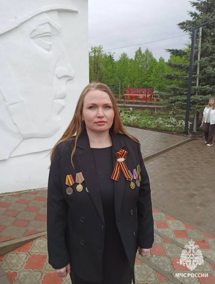 #ЛицаМЧС. «Помоги другим, и жизнь станет лучше» Сегодня в нашей рубрике инспектор Государственной инспекции по маломерным судам ГУ МЧС России по Тульской области Екатерина Богрянцева, ставшая победителем конкурса «Доброволец... #ЛицаМЧС. «Помоги другим, и жизнь станет лучше» Сегодня в нашей рубрике инспектор Государственной инспекции по маломерным судам ГУ МЧС России по Тульской области Екатерина Богрянцева, ставшая победителем конкурса «Доброволец...