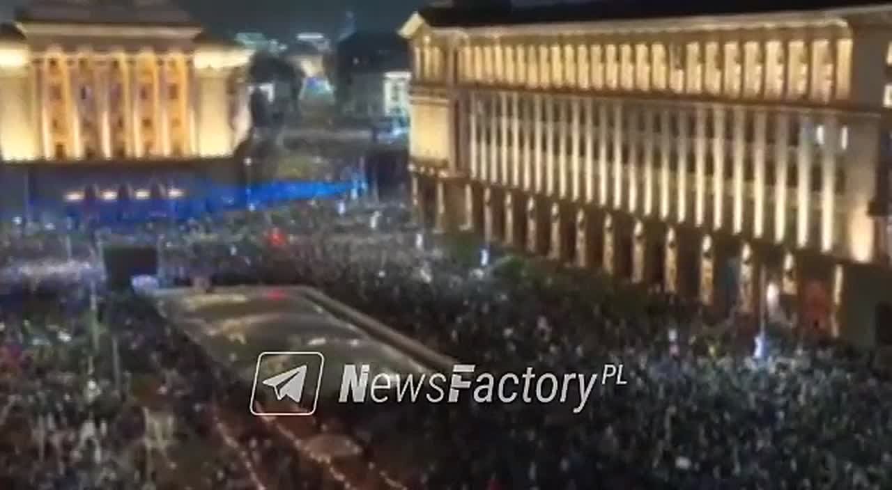 Жители крупнейших городов Болгарии вчера вечером массово вышли на улицы, требуя отставки правительства