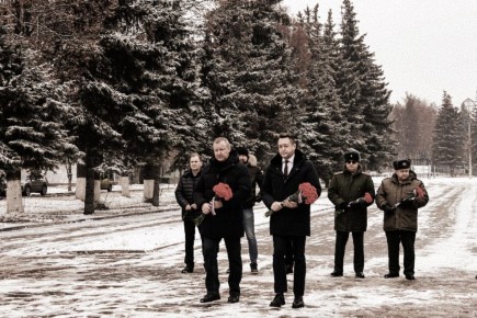 В Новомосковске сегодня проходят памятные мероприятия, посвящённые 84-й годовщине освобождения Сталиногорска от немецко-фашистских захватчиков