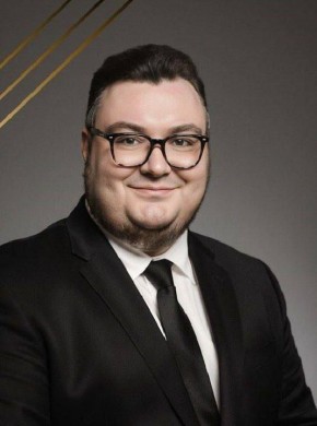 Дмитрий Миляев: Поздравляю наших педагогов – Романа Вепринцева и Екатерину Минееву – с выходом в финал главной просветительской награды страны «Знание.ПРЕМИЯ»!