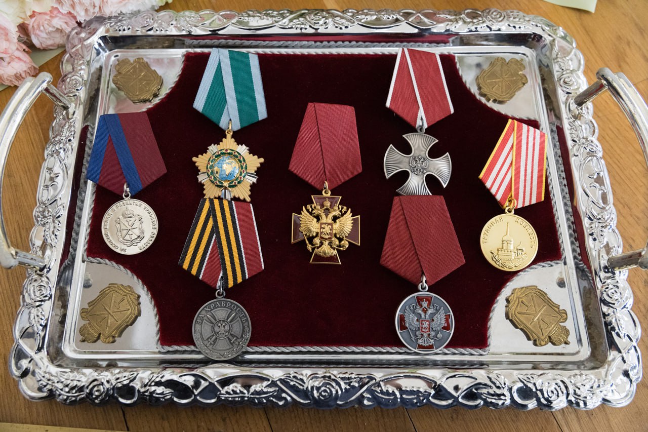 Губернатор Дмитрий Миляев вручил отличившимся жителям Тульской области государственные и региональные награды Губернатор Дмитрий Миляев вручил отличившимся жителям Тульской области государственные и региональные награды