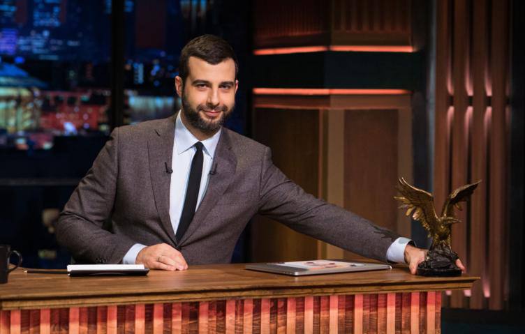 Пресс-секретарь президента России Дмитрий Песков прокомментировал сообщения СМИ о том, что некоторые россияне якобы просили "вернуть" телеведущего Ивана Урганта в эфир