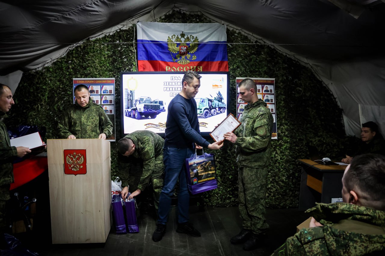 Руслан Бутов: Эти ребята стоят на страже неба над несколькими областями, в том числе и над нашим городом! День за днём, с полной боевой готовностью Руслан Бутов: Эти ребята стоят на страже неба над несколькими областями, в том числе и над нашим городом! День за днём, с полной боевой готовностью