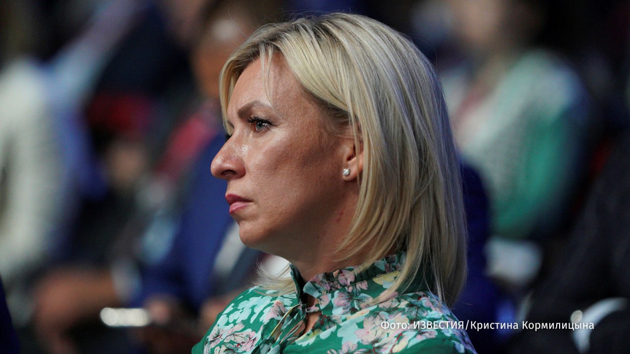 "Расстрел невинных людей в ходе религиозного праздника — чудовищная трагедия": так Мария Захарова прокомментировала "Известиям" теракт на сиднейском пляже во время во время празднования Хануки