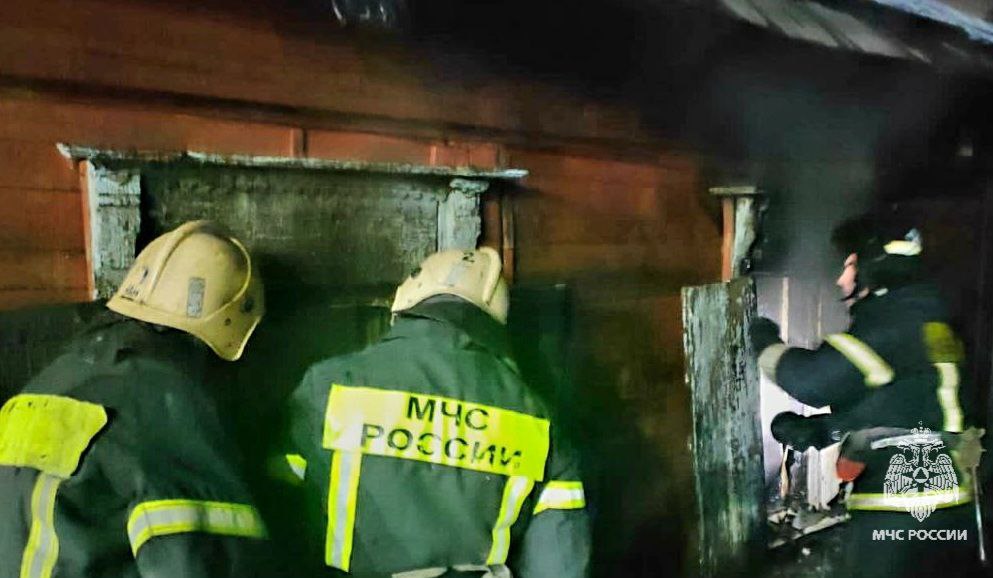 При пожаре в Туле погиб мужчина При пожаре в Туле погиб мужчина