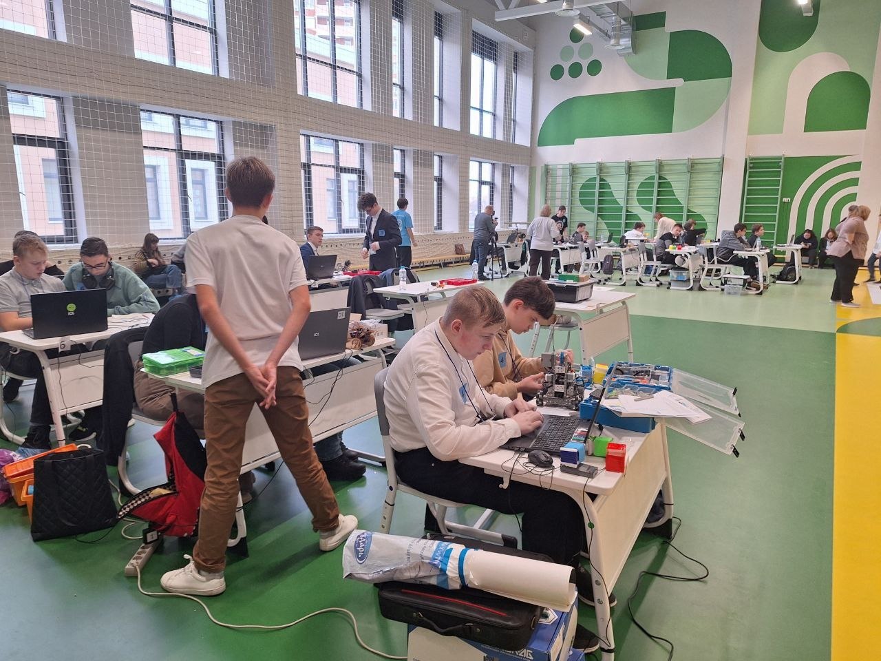 Новомосковск в числе лидеров Региональной олимпиады по робототехнике! Новомосковск в числе лидеров Региональной олимпиады по робототехнике!
