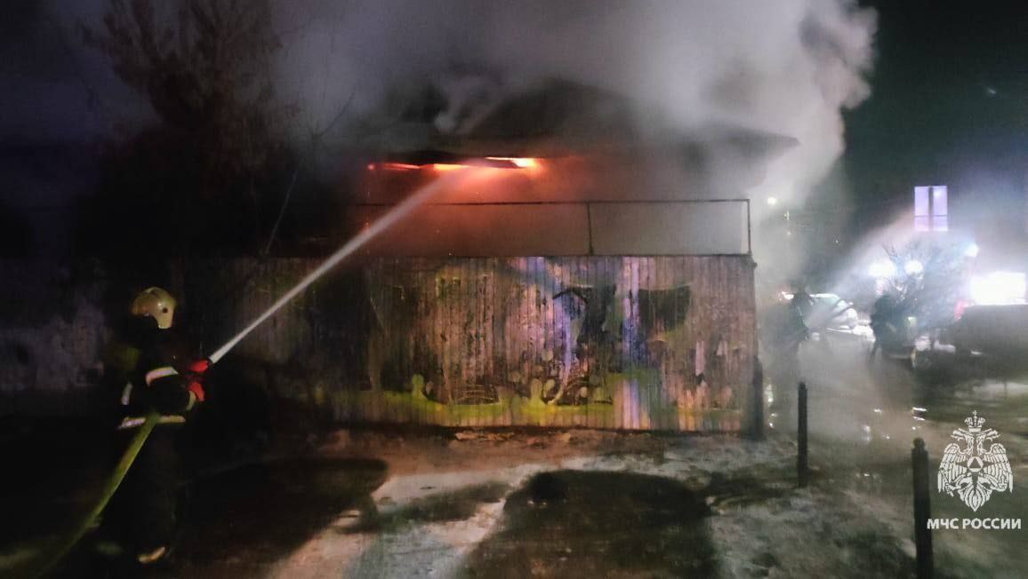 На пожаре в Туле погибли мужчина и женщина На пожаре в Туле погибли мужчина и женщина