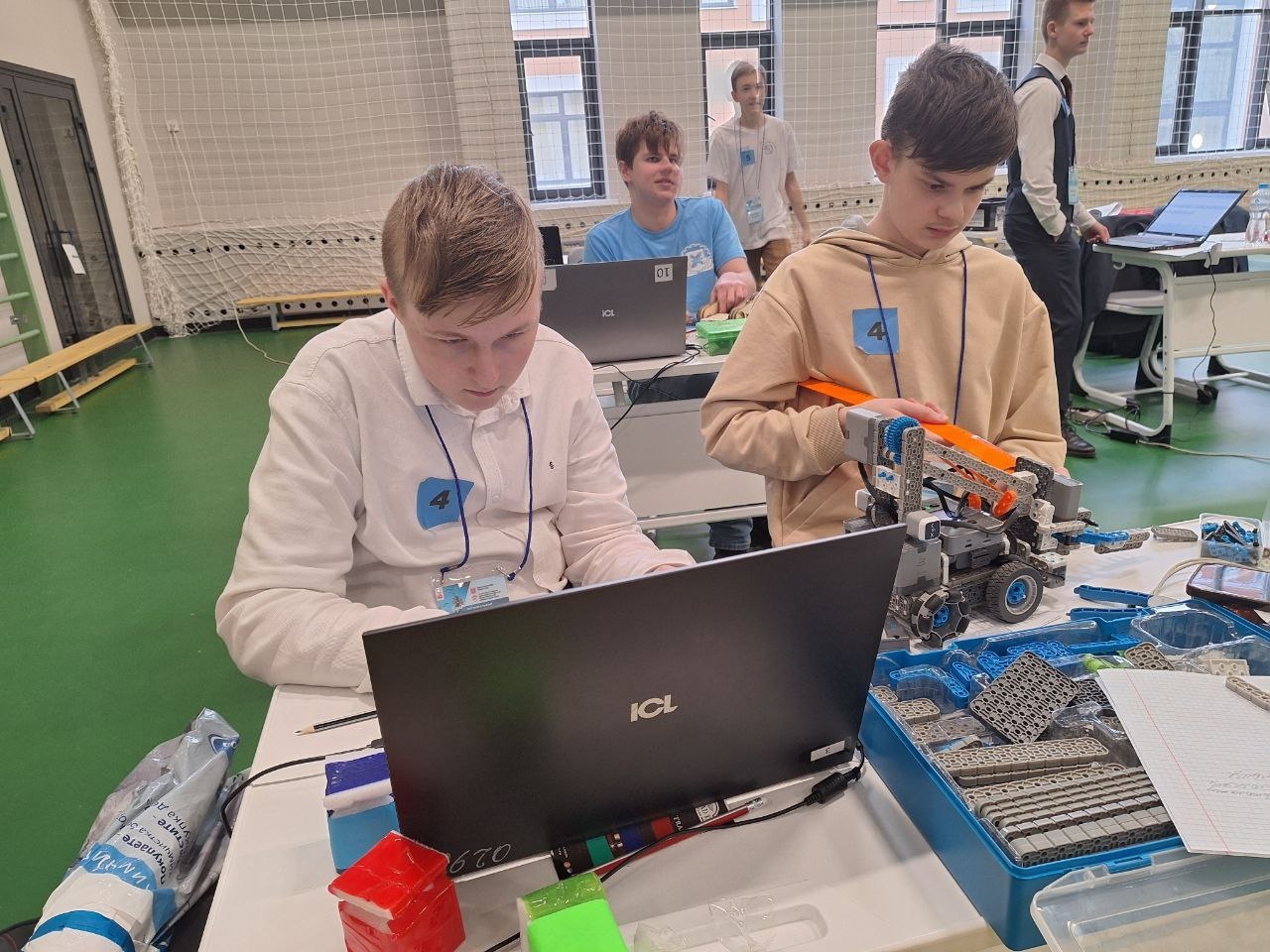 Новомосковск в числе лидеров Региональной олимпиады по робототехнике! Новомосковск в числе лидеров Региональной олимпиады по робототехнике!