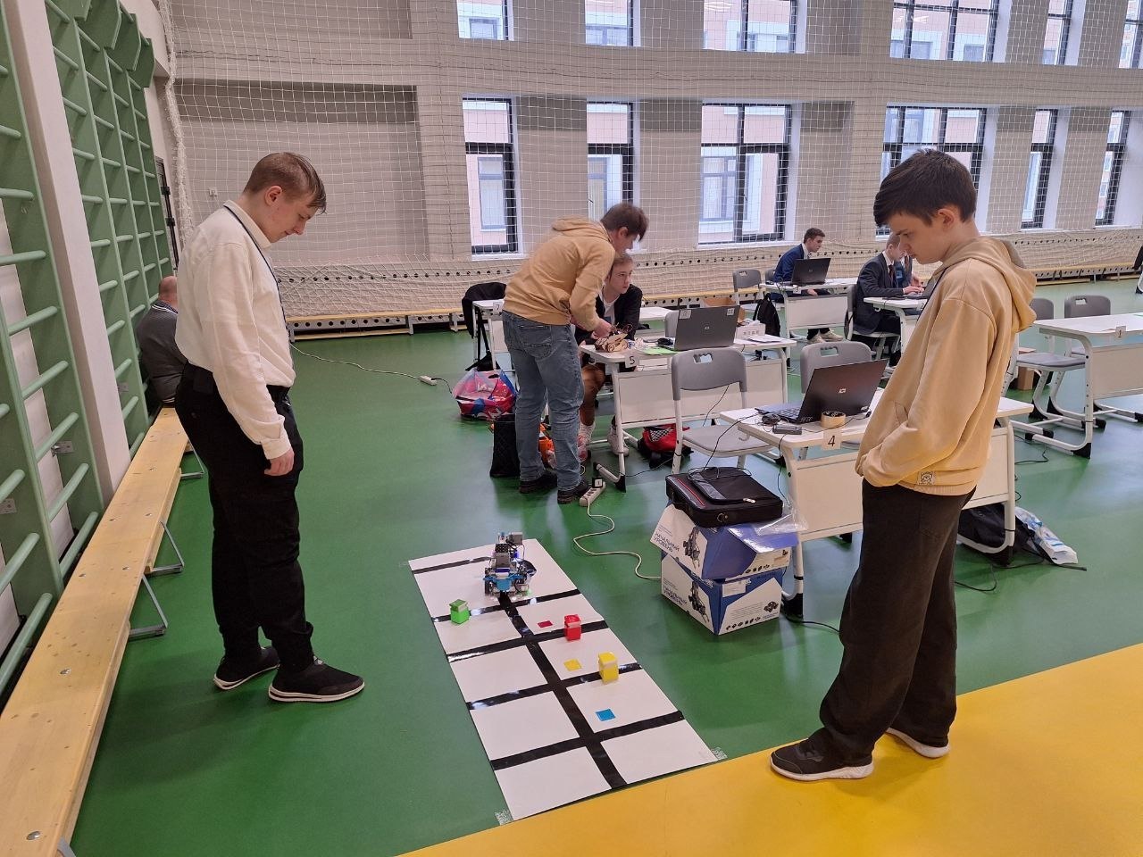 Новомосковск в числе лидеров Региональной олимпиады по робототехнике! Новомосковск в числе лидеров Региональной олимпиады по робототехнике!