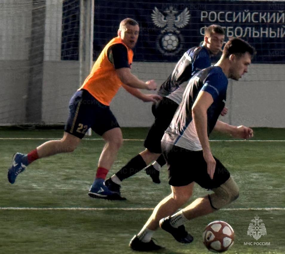 #МЧСзаЗОЖ. Голы и победа! На базе Центра игровых видов спорта в Туле состоялись матчи 1/4 и 1/2 раунда плей-офф соревнований по мини-футболу регионального спортивного проекта "Битва Клубов" #МЧСзаЗОЖ. Голы и победа! На базе Центра игровых видов спорта в Туле состоялись матчи 1/4 и 1/2 раунда плей-офф соревнований по мини-футболу регионального спортивного проекта "Битва Клубов"