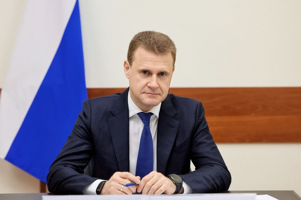 Глава Минвостокразвития Алексей Чекунков в ходе рабочей поездки в Приморский край провел прием граждан