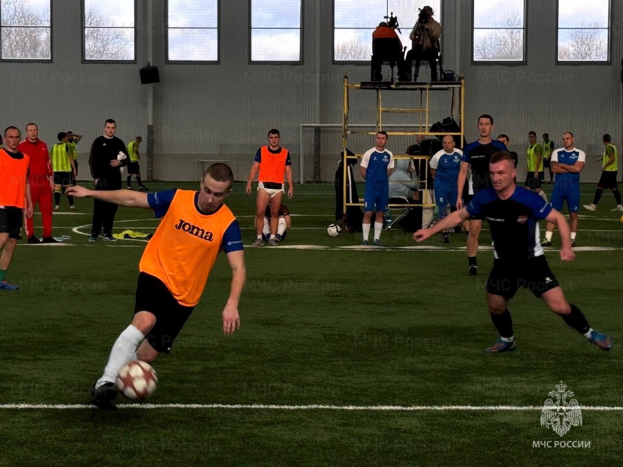 #МЧСзаЗОЖ. Голы и победа! На базе Центра игровых видов спорта в Туле состоялись матчи 1/4 и 1/2 раунда плей-офф соревнований по мини-футболу регионального спортивного проекта "Битва Клубов" #МЧСзаЗОЖ. Голы и победа! На базе Центра игровых видов спорта в Туле состоялись матчи 1/4 и 1/2 раунда плей-офф соревнований по мини-футболу регионального спортивного проекта "Битва Клубов"