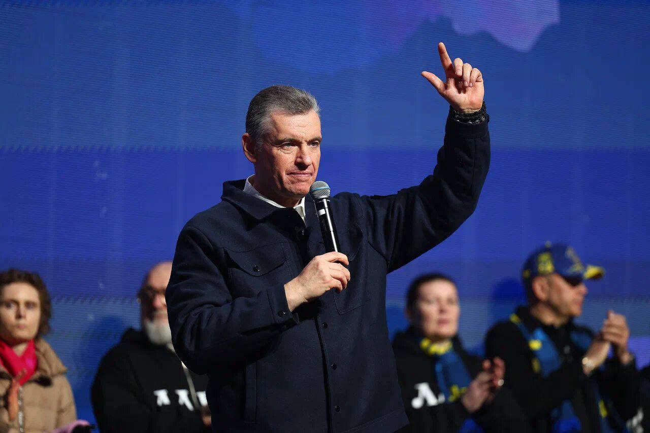 Михаил Онуфриенко: Мигрантов-таксистов требуют взять под жесткий цифровой контроль