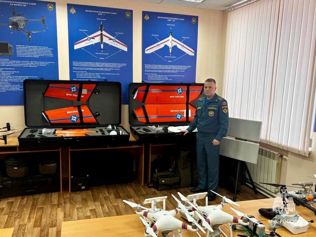 #ЛицаМЧС. «Глаза» спасателя с высоты: как капитан Савва Кашкин управляет беспилотниками для спасения жизней Сегодня в нашей рубрике представитель нового поколения спасателей, где высокие технологии служат во имя спасения...