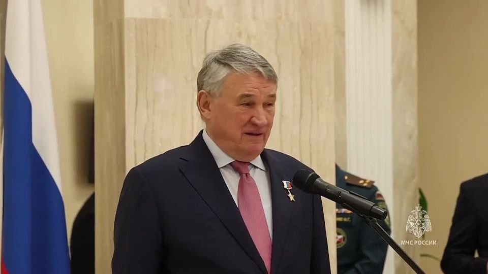 � ������ ��������� ������������ �������� � 35-����� ��� ������