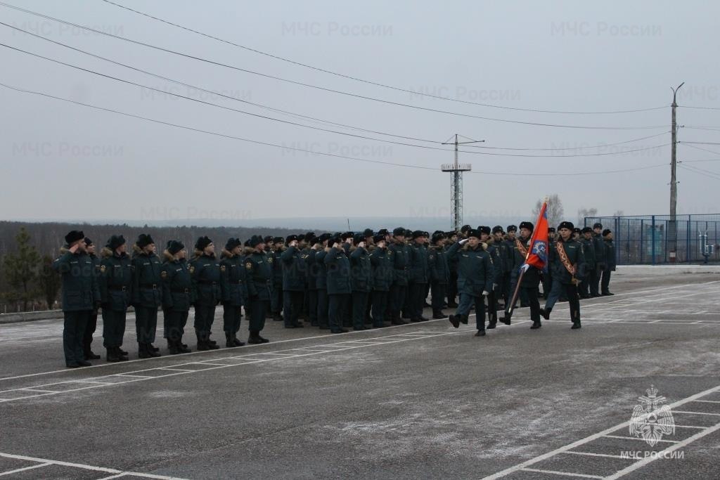 В Тульском спасательном центре МЧС России военнослужащие приняли Военную присягу В Тульском спасательном центре МЧС России военнослужащие приняли Военную присягу