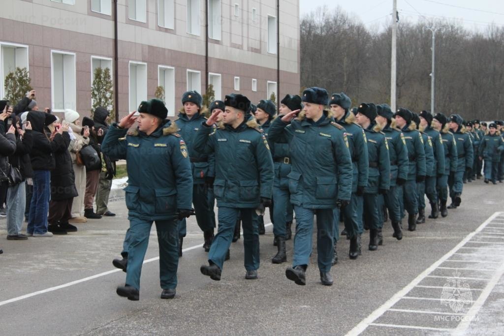 В Тульском спасательном центре МЧС России военнослужащие приняли Военную присягу В Тульском спасательном центре МЧС России военнослужащие приняли Военную присягу