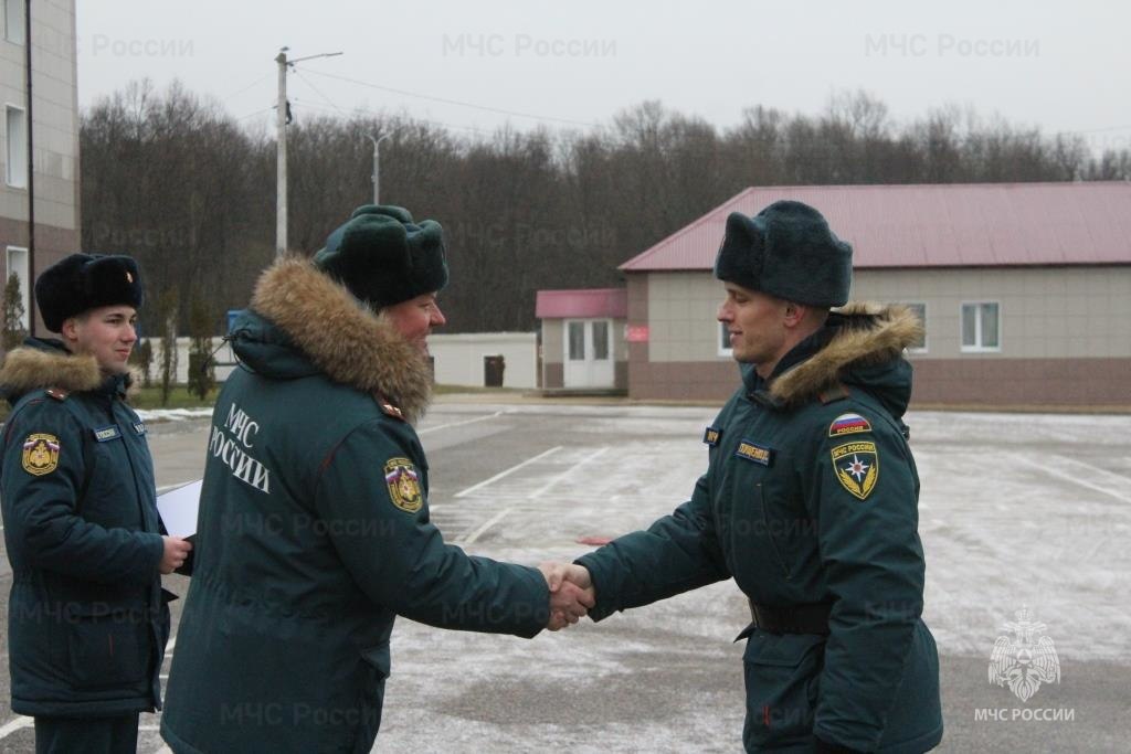 В Тульском спасательном центре МЧС России военнослужащие приняли Военную присягу В Тульском спасательном центре МЧС России военнослужащие приняли Военную присягу