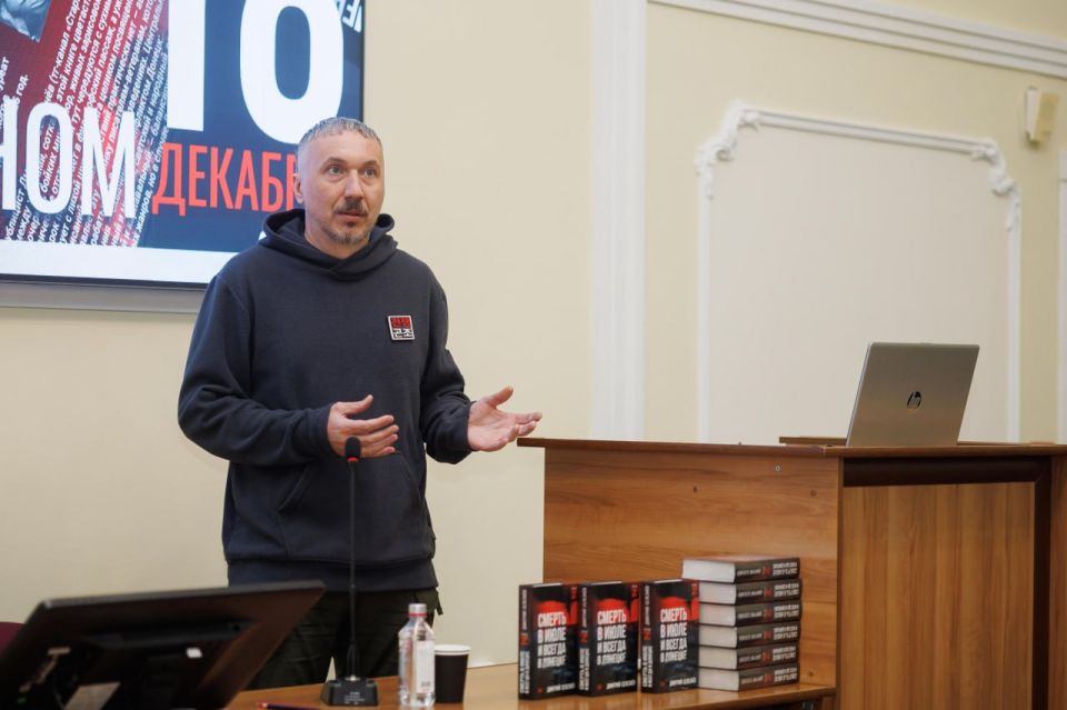 Мы продолжаем цикл мероприятий «Разговоры о главном» -диалог о важности сохранения исторической памяти, признании подвига участников специальной военной операции, противодействии идеологии террористического режима и геноцида...