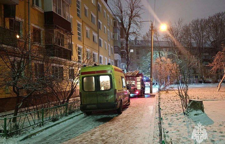 Мужчина погиб на пожаре в пятиэтажке на улице Николая Руднева в Туле