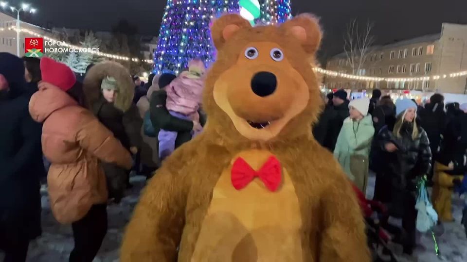 Руслан Бутов: Волшебство пришло! На Городской площади зажглась главная новогодняя красавица