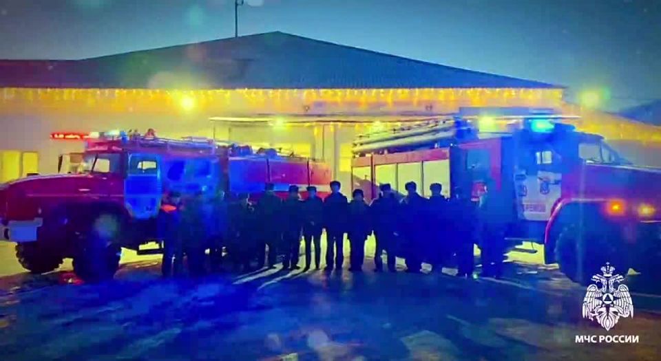 декабря безопасных новогодних праздников желают тебе огнеборцы