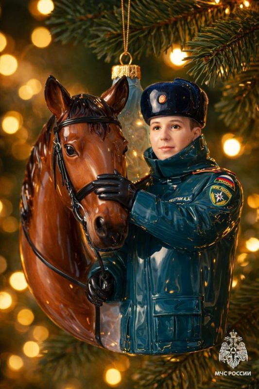 #СоветМЧС. Ёлочка, не загорись! Чтобы новогодняя красавица была безопасной, соблюдай простые советы от МЧС России: