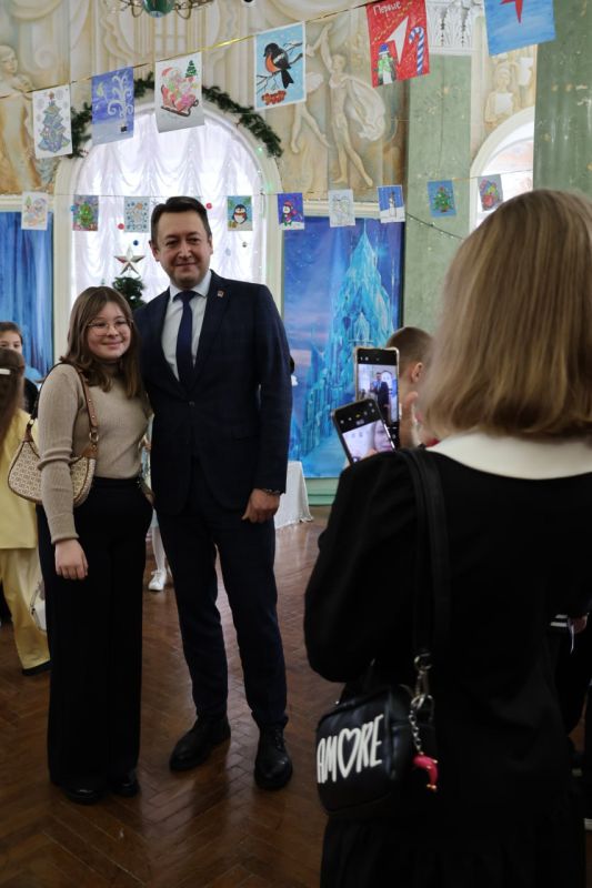 В Новомосковске состоялась Елка главы администрации