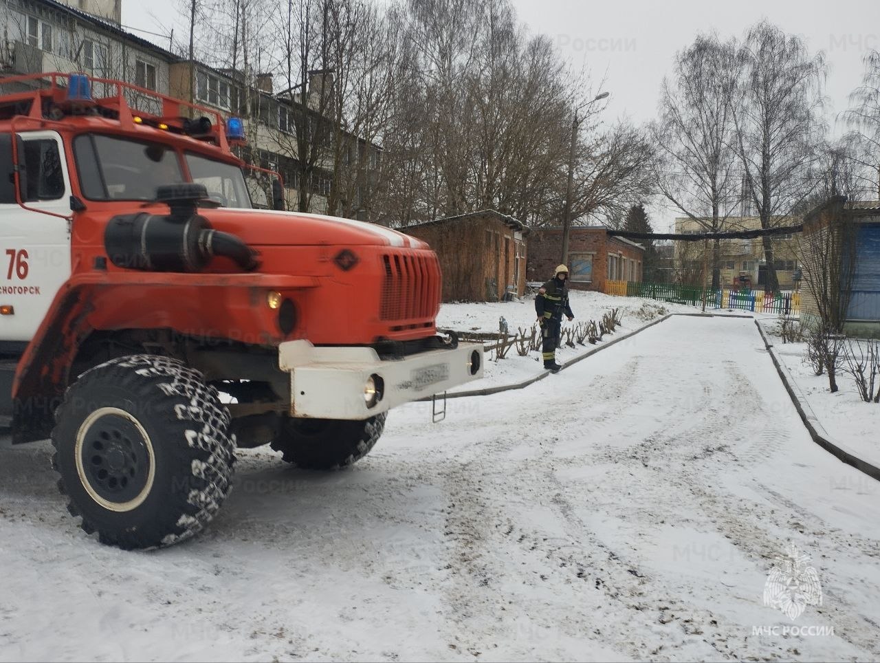 В одном из дошкольных учреждений Ясногорского района прошли пожарно-тактические учения В одном из дошкольных учреждений Ясногорского района прошли пожарно-тактические учения