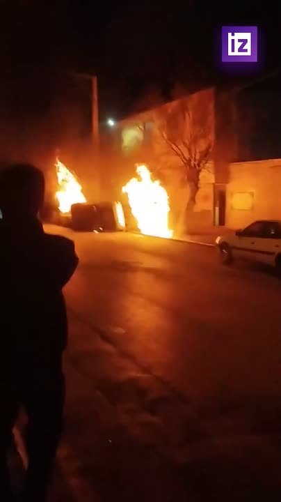 США готовы оказать помощь мирным демонстрантам в Иране, если их продолжат убивать, заявил президент США Дональд Трамп