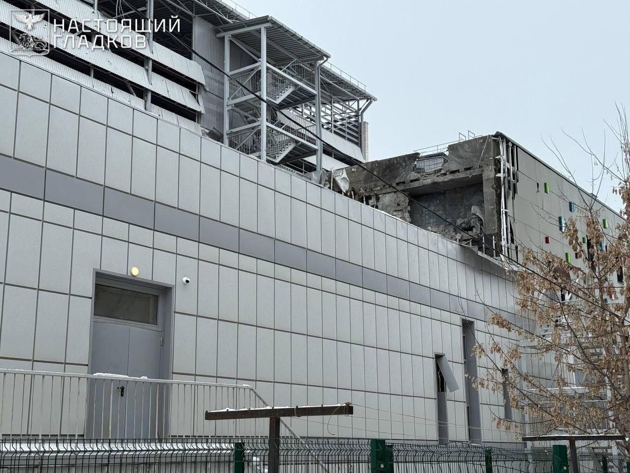 Враг нанёс ракетный удар по центру Белгорода, пострадали две мирные жительницы, сообщил губернатор Вячеслав Гладков Враг нанёс ракетный удар по центру Белгорода, пострадали две мирные жительницы, сообщил губернатор Вячеслав Гладков