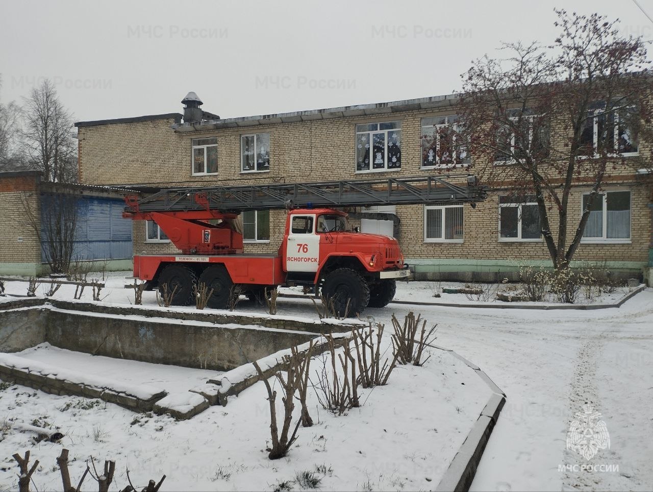 В одном из дошкольных учреждений Ясногорского района прошли пожарно-тактические учения В одном из дошкольных учреждений Ясногорского района прошли пожарно-тактические учения