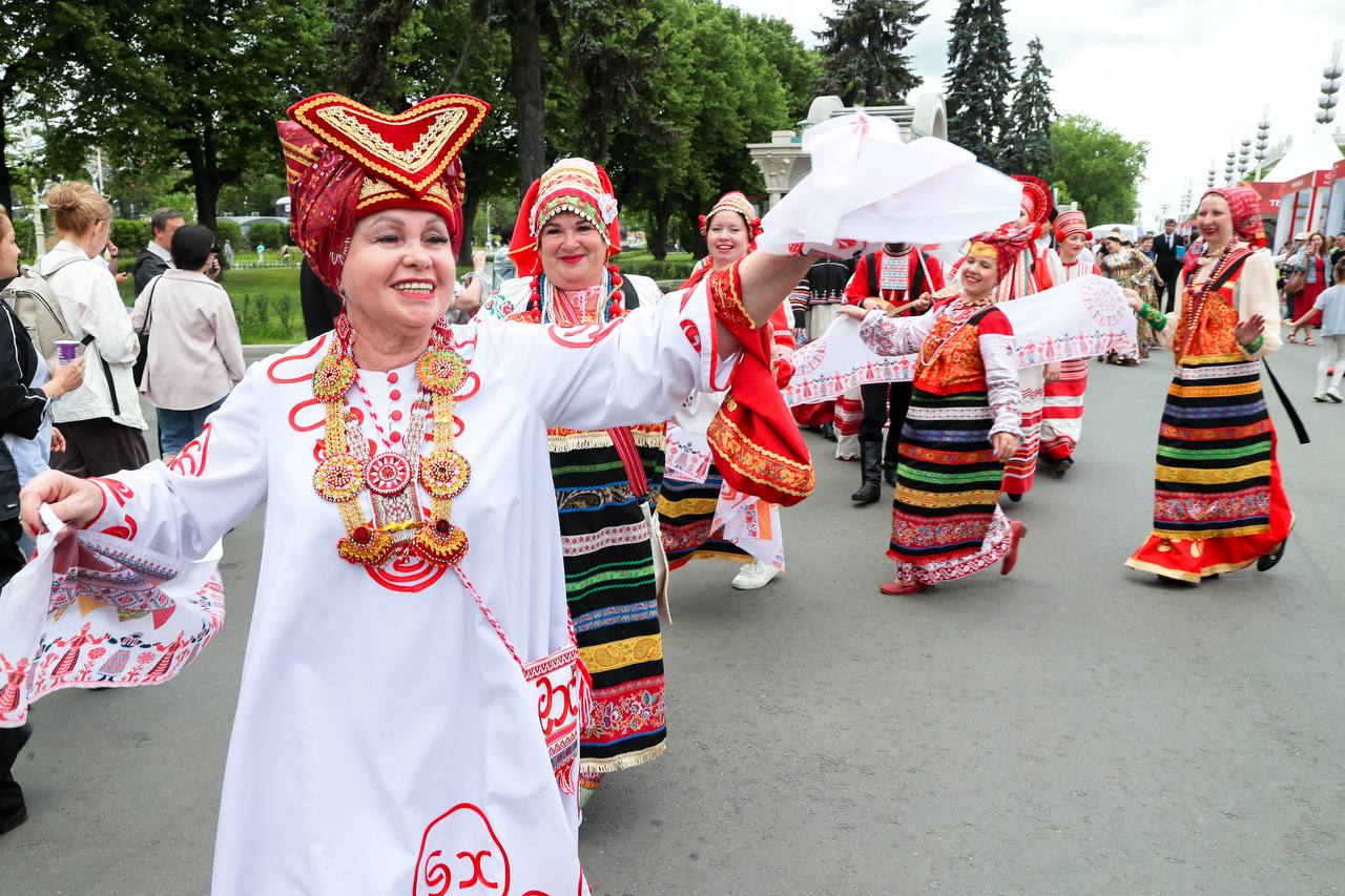 Дмитрий Чернышенко и Максим Решетников: 76 регионов России уже подтвердили участие в форуме «Путешествуй!» Дмитрий Чернышенко и Максим Решетников: 76 регионов России уже подтвердили участие в форуме «Путешествуй!»