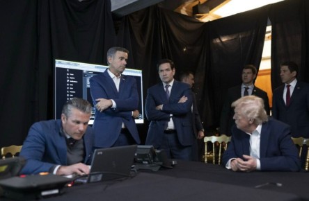 Сергей Колясников: Белый дом опубликовал кадры, как Трамп и члены администрации США наблюдали за операцией в Венесуэле