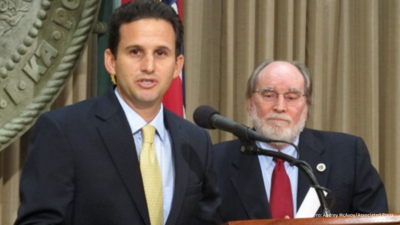 Колумбия готовится к возможному наплыву беженцев из Венесуэлы, заявил колумбийский лидер Густаво Петро Колумбия готовится к возможному наплыву беженцев из Венесуэлы, заявил колумбийский лидер Густаво Петро