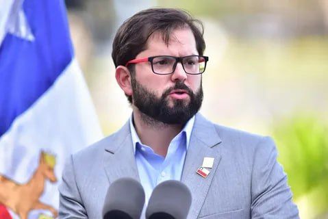 Военную операцию США по захвату в Веенсуэле президента Николаса Мадуро назвал недопустимым шагом и нарушением суверенитета страны президент Чили Габриэль Борич