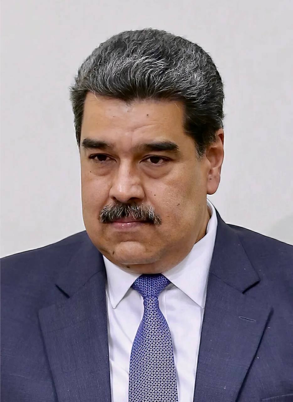 Александр Сладков: Опять вопрос обывателя Сладкова (это я). А в чём разница в реализации плана вывоза из родной страны президентов Януковича и Мадуро? Александр Сладков: Опять вопрос обывателя Сладкова (это я). А в чём разница в реализации плана вывоза из родной страны президентов Януковича и Мадуро?