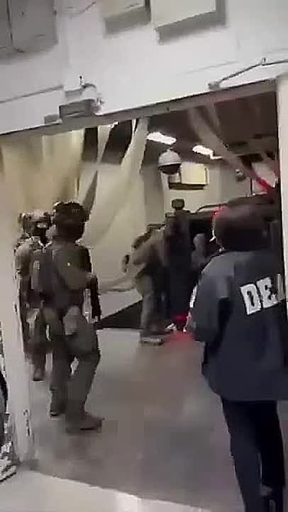 WarGonzo: Переворота в Венесуэле не случилось – что Трамп будет делать с Мадуро?