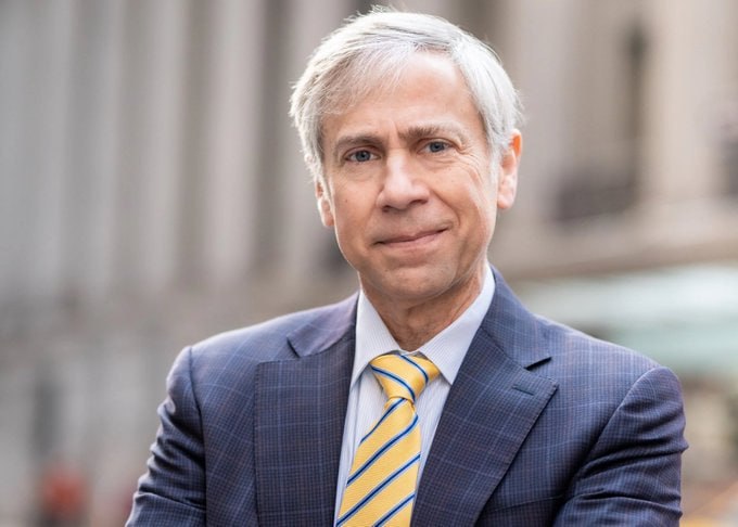 Мадуро нанял адвоката Барри Поллака — с помощью него основатель WikiLeaks Джулиан Ассанж в 2024 году заключил сделку, позволившую ему выйти из тюрьмы