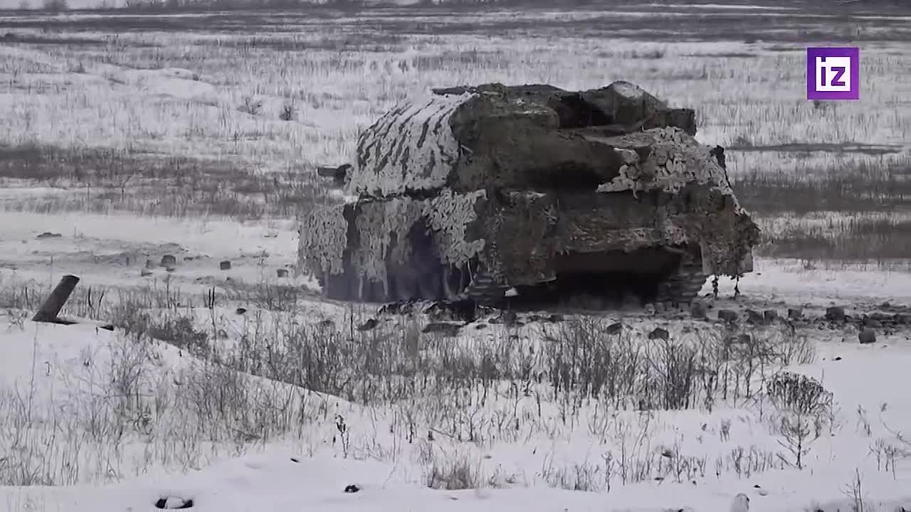 Военные ВС РФ рассказали корреспонденту "Известий" Станиславу Григорьеву о том, как захватывают позиции боевиков ВСУ в зоне СВО