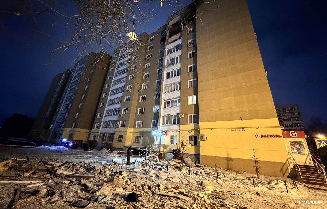 Власти Тверской области публикуют фото с места ЧП в Твери