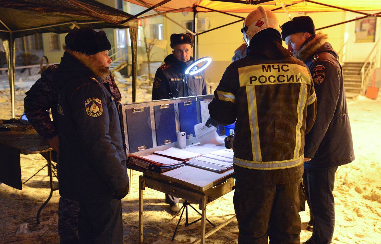 Фото с места возгорания в квартире многоэтажного дома в Твери после падения обломка БПЛА опубликовал врио губернатора Тверской области Виталий Королёв Фото с места возгорания в квартире многоэтажного дома в Твери после падения обломка БПЛА опубликовал врио губернатора Тверской области Виталий Королёв