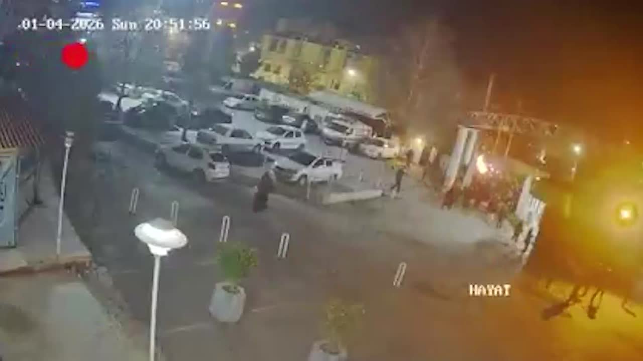 Участников протестов в Иране будут судить как военных преступников, пишет агентство Anadolu