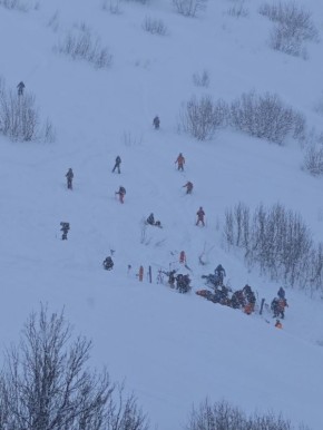 Лавина сошла на туристов в Грузии — среди них были россияне, пишут в местных чатах для туристов