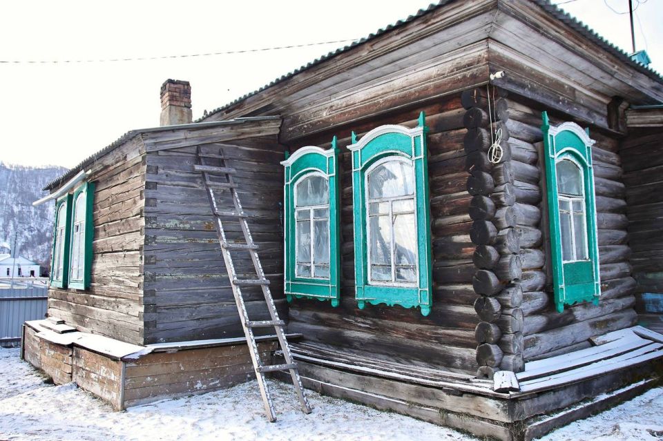 Андрей Турчак: Здание детского сада «Зоренька» в селе Мыюта можно назвать «ровесником Ильича»