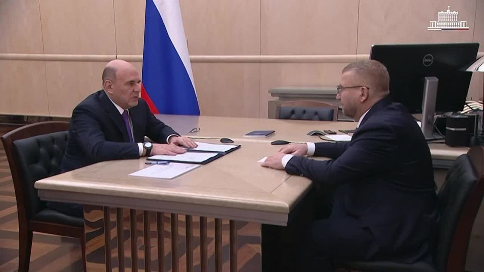 Михаил Мишустин встретился с главой Федеральной таможенной службы Валерием Пикалёвым